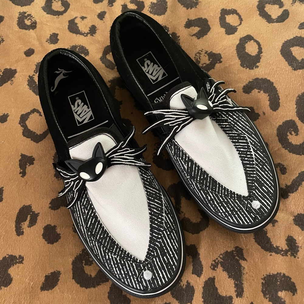 NEW Vans x The Nightmare Before Christmas Slip on, Unisex, 5.5M/7W